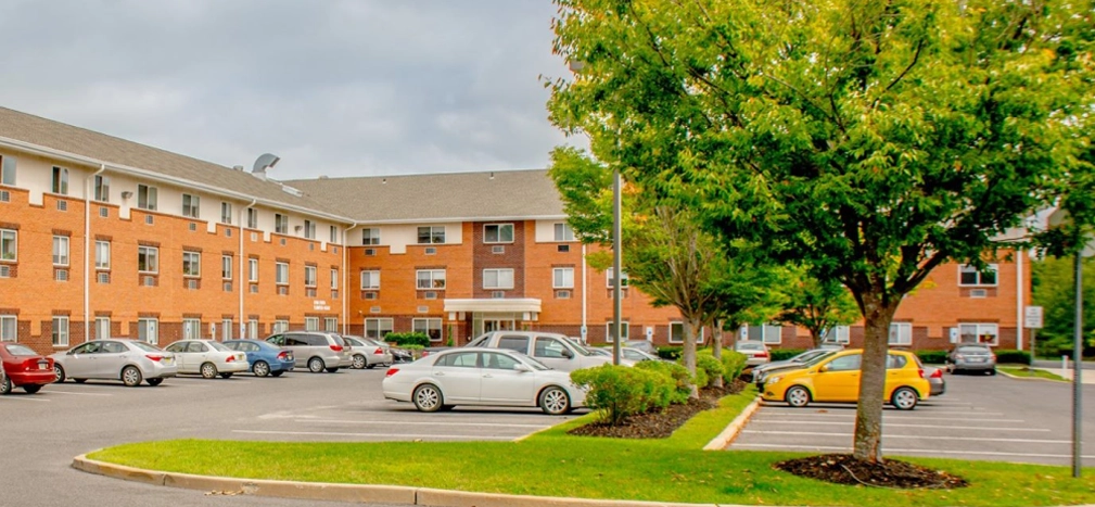 B’nai B’rith Elmwood House I